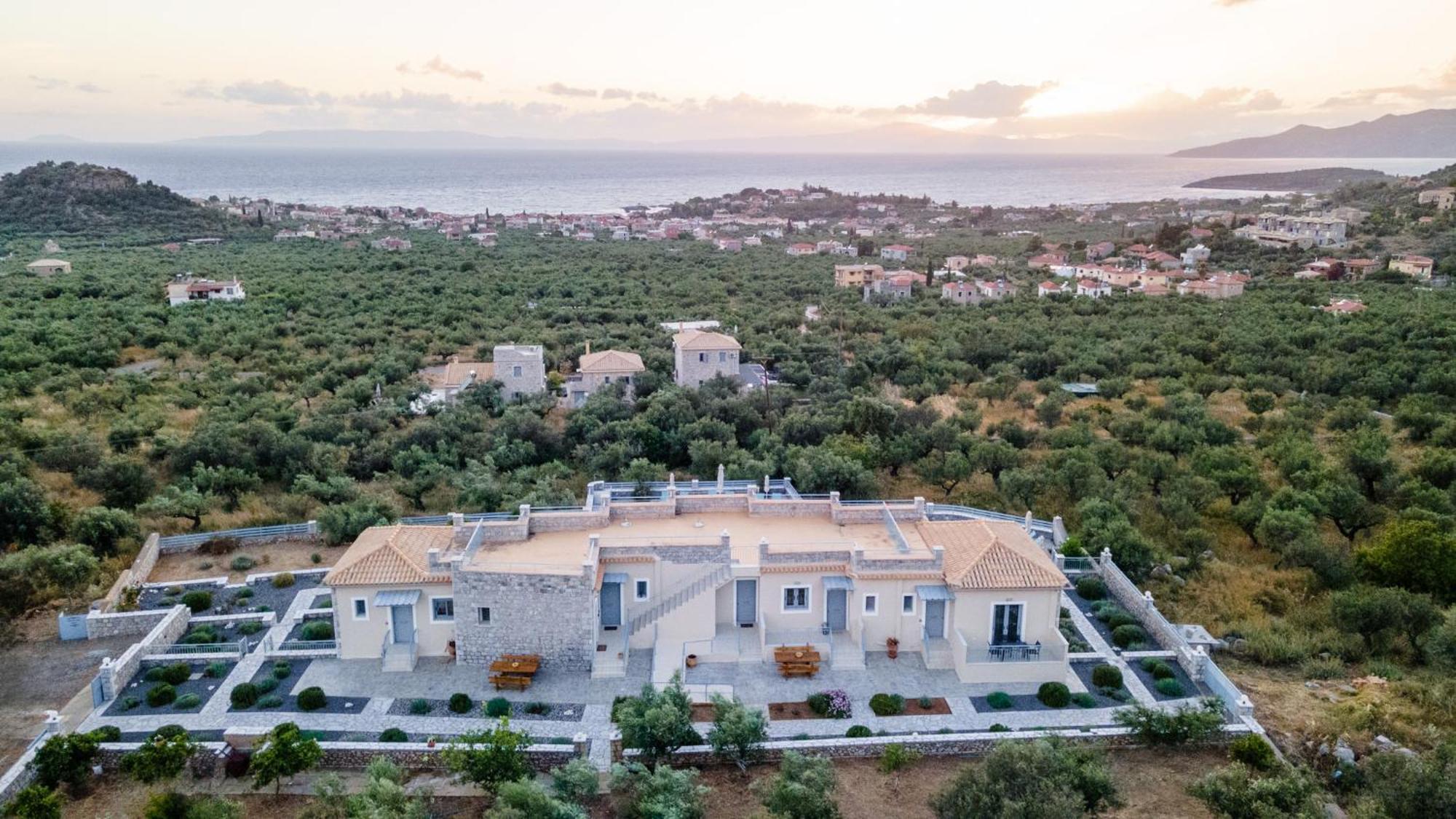 Sundy Maria Apartments Stoupa Ngoại thất bức ảnh